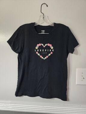Victoria's Secret PINK Women's Tee